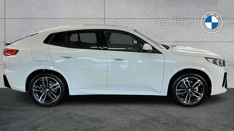 Used BMW iX2 M Sport 147 kW (201 HP) 2025 White SUV