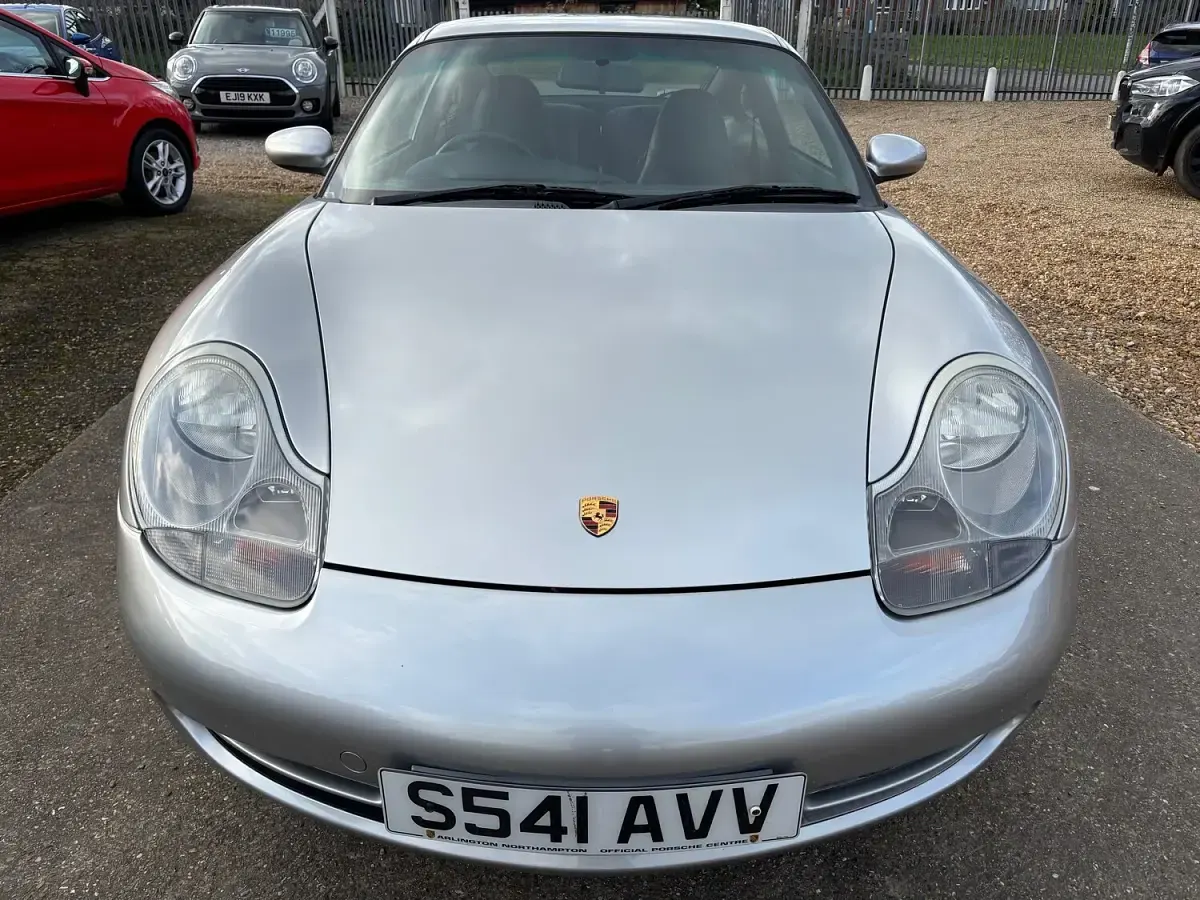 Used Porsche 996 300 HP (220 kW) 1998 Silver Coupe
