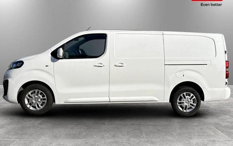 Used Vauxhall Vivaro Sportive 101 HP (74 kW) 2022 MPV