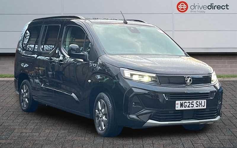 Used Vauxhall Combo Ultimate 100 kW (136 HP) 2025 Black Estate