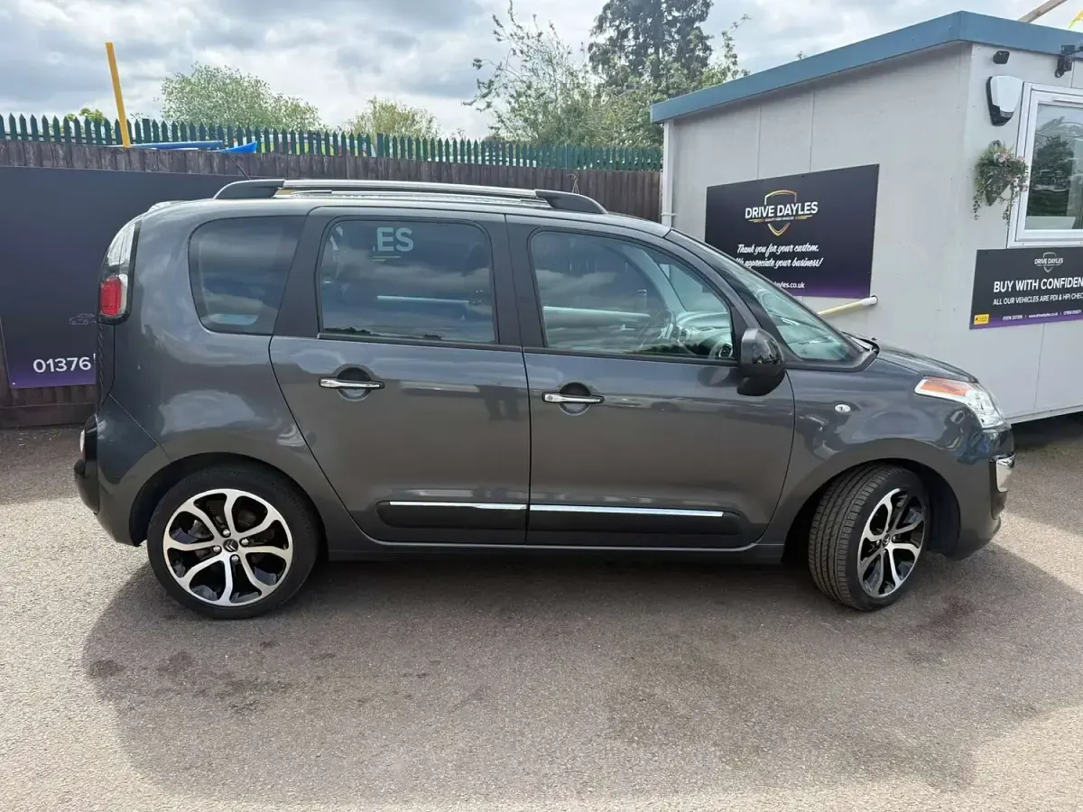 Used Citroën C3 Picasso Platinum 2017 Grey MPV