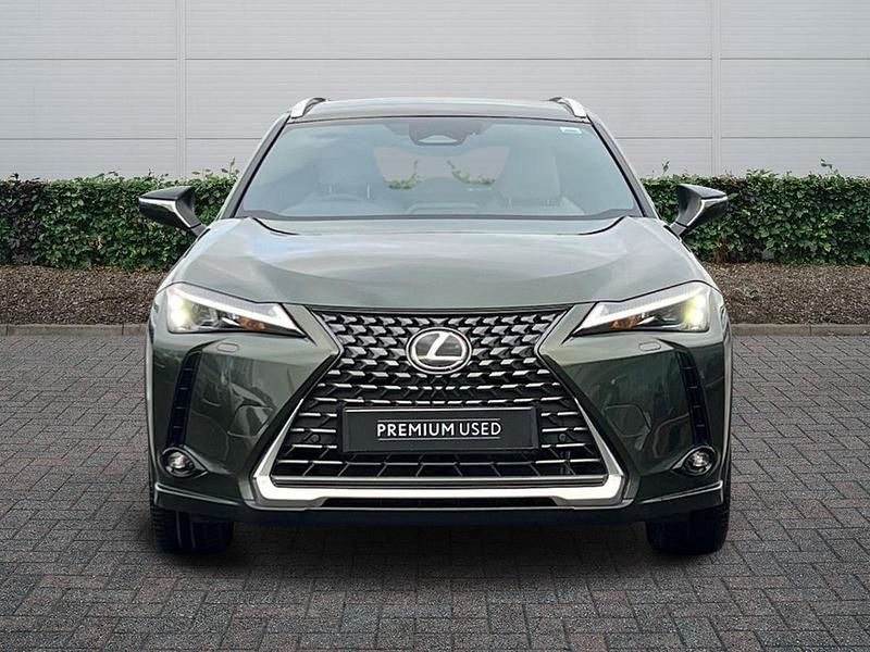 Used Lexus UX 300e 150 kW (204 HP) 2025 Green SUV