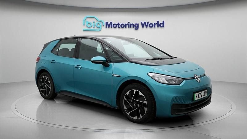 Turquoise Used 2021 VW ID.3 Pro Performance Hatchback | £15,500 (Fair price) - Image 1/4