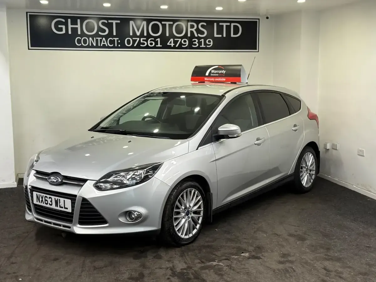 Used Ford Focus Zetec 125 HP (91 kW) 2013 Silver Hatchback
