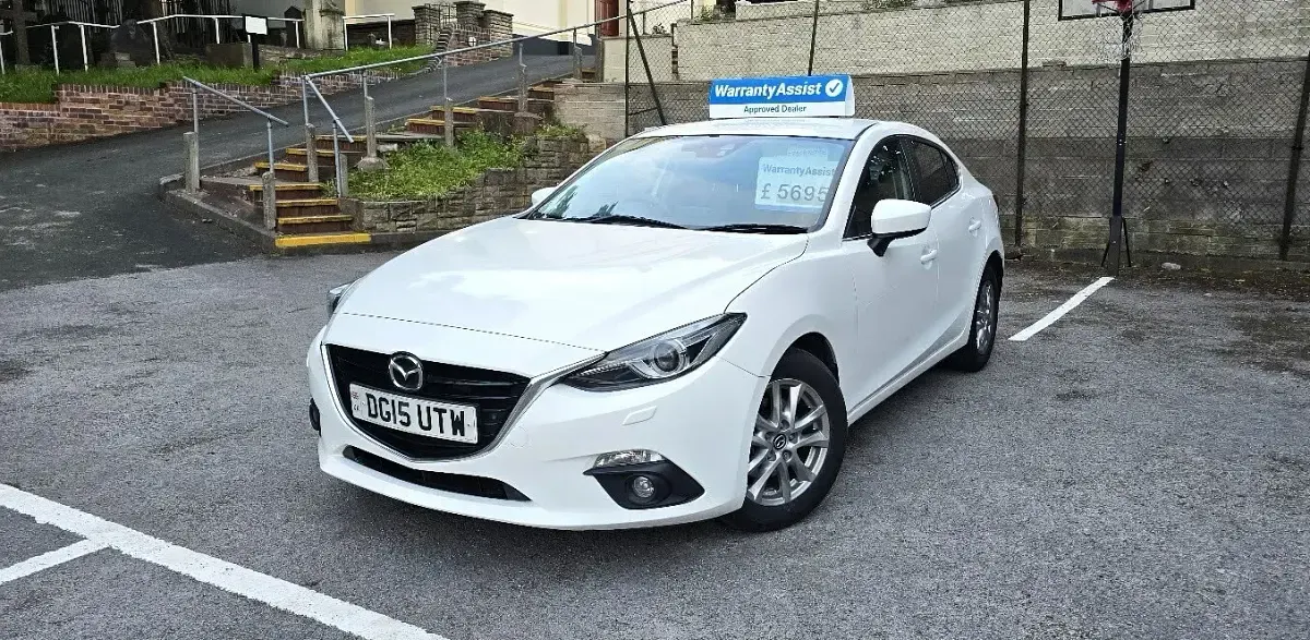 Used Mazda 3 165 HP (121 kW) 2015 White Sedan