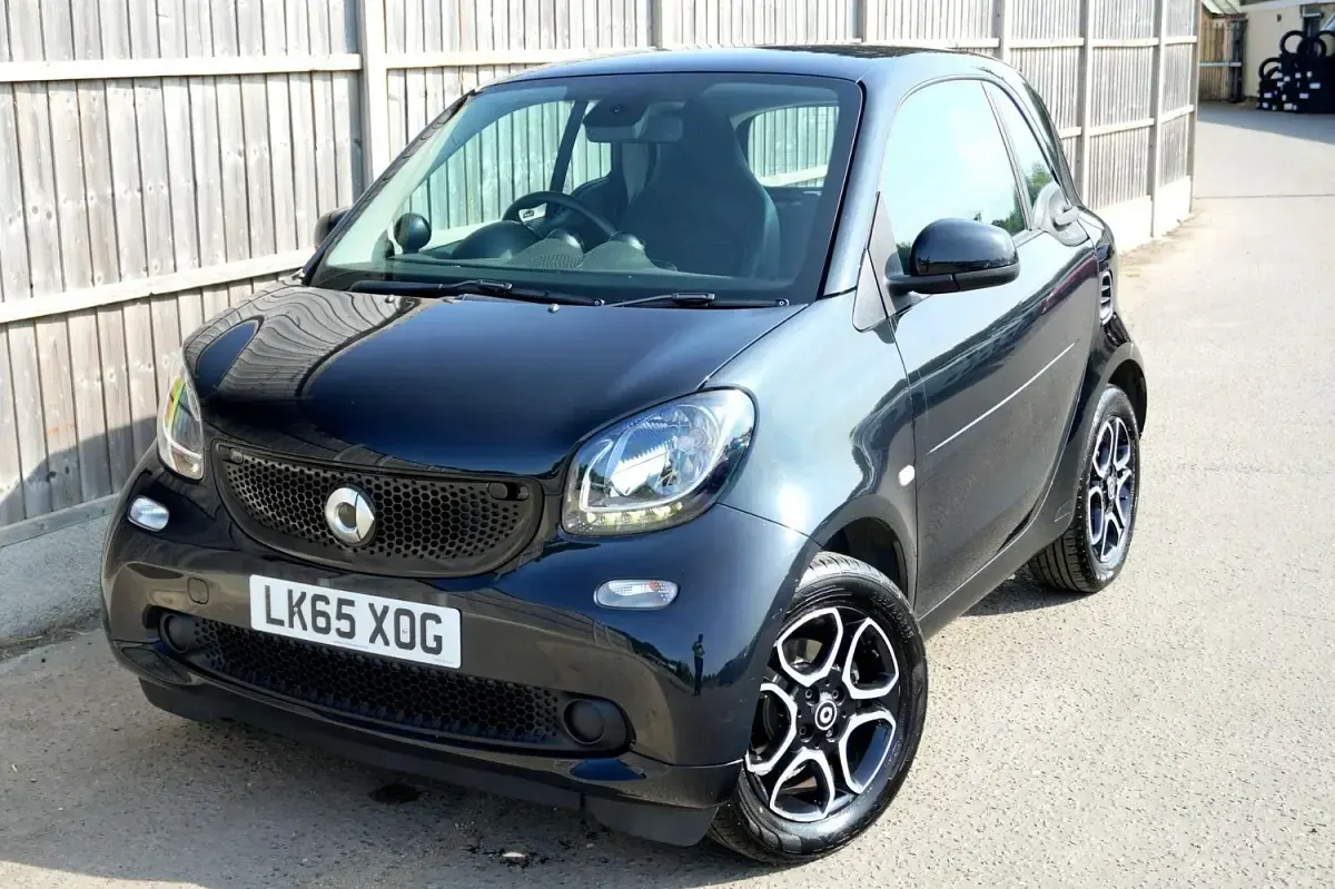Used Smart ForTwo Coupé Premium 70 HP (51 kW) 2015 Black Coupe