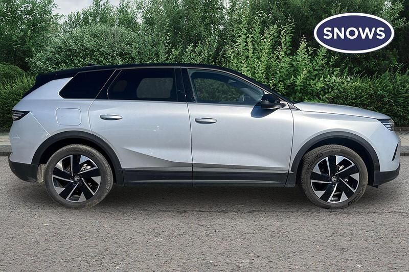 Used Vauxhall Grandland X Ultimate 136 HP (100 kW) 2025 Grey SUV