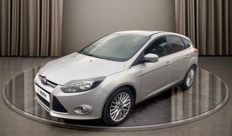 Used Ford Focus Zetec 115 HP (84 kW) 2014 Silver Hatchback