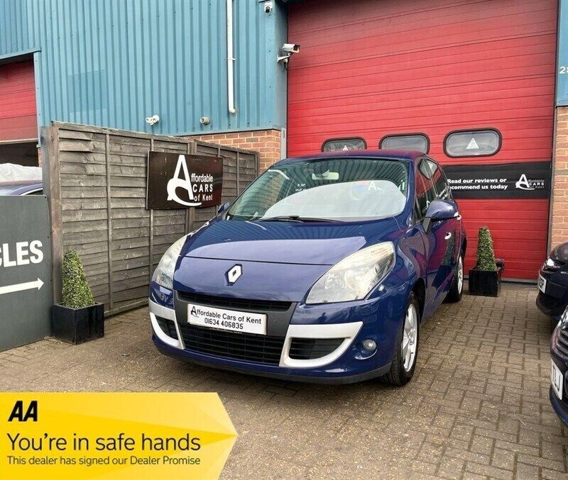 Blue metallic Used 2010 Renault Scénic III Dynamique MPV | £2,695 (Fair price) - Image 1/3