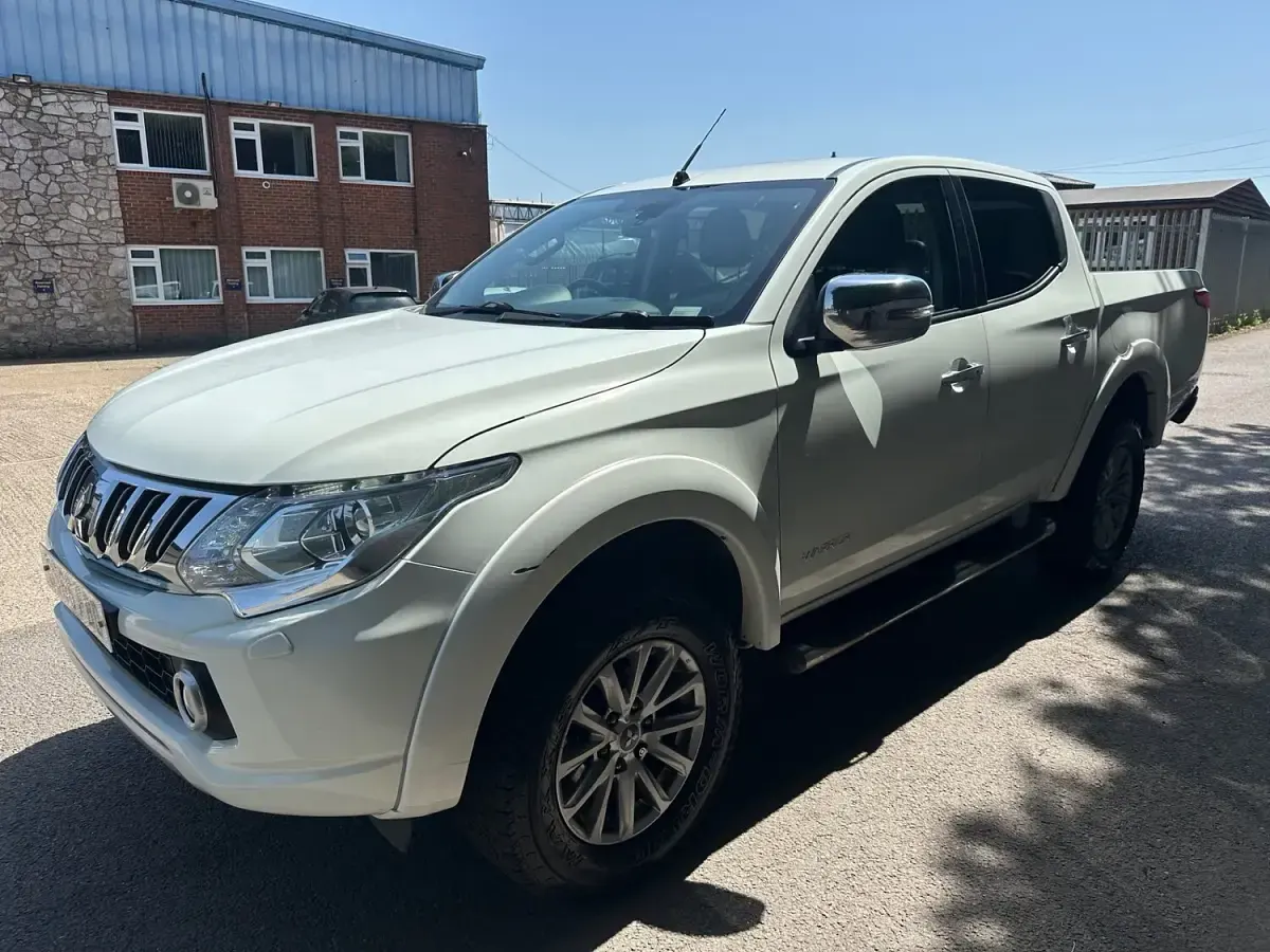 Used Mitsubishi L200 Warrior 2017 White Pickup