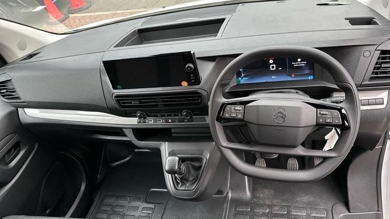 Image 3/4