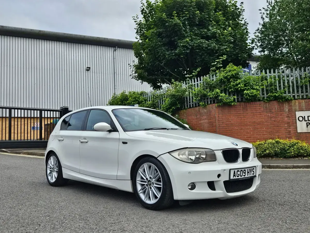 Used BMW 118 M Sport 2009 White Hatchback
