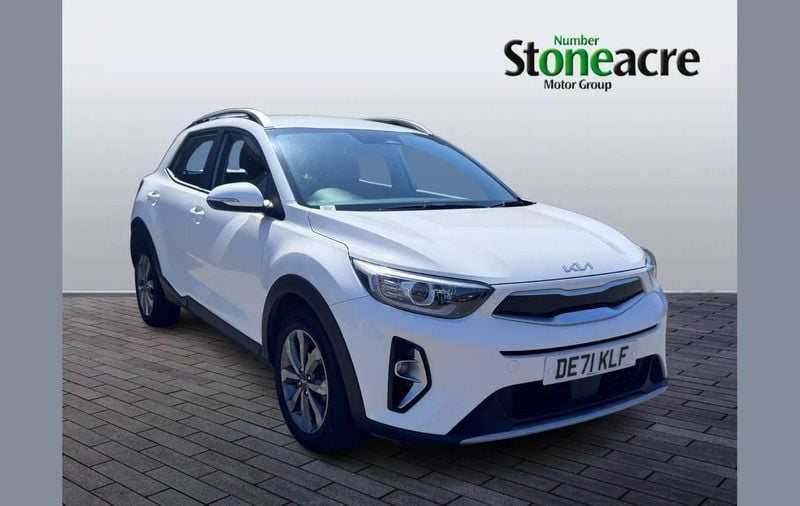 White Used 2021 Kia Stonic 2 SUV | £10,990 (Fair price) - Image 1/4