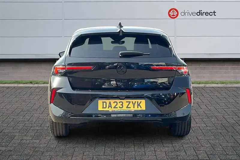 Used Vauxhall Astra S 130 HP (95 kW) 2023 Black Hatchback