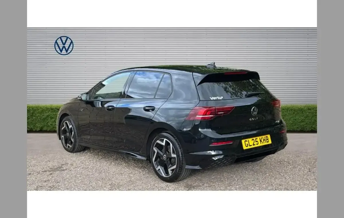 Used VW Golf VIII R-line 150 HP (110 kW) 2025 Black Hatchback
