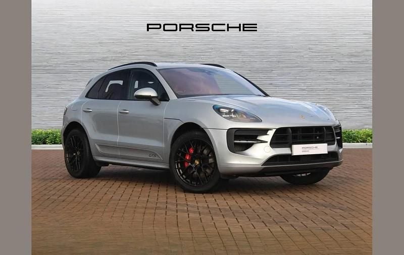 Dolomite silver metallic Used 2020 Porsche Macan GTS SUV | £53,850 (Expensive) - Image 1/4