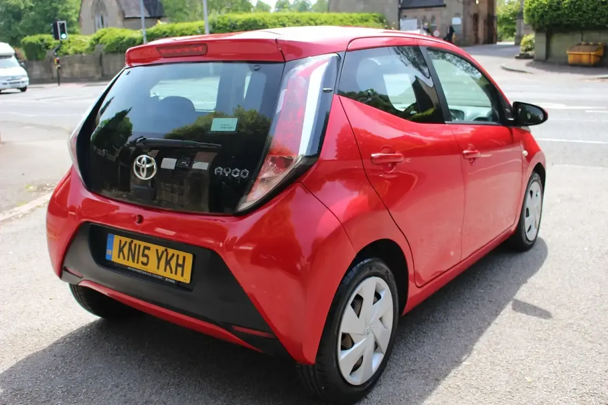 Used Toyota Aygo X-play 69 HP (50 kW) 2015 Red Hatchback