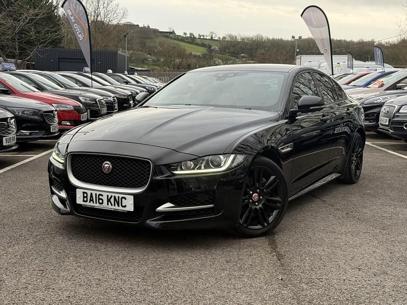 Used Jaguar XE R-Sport 180 HP (132 kW) 2016 Black Sedan