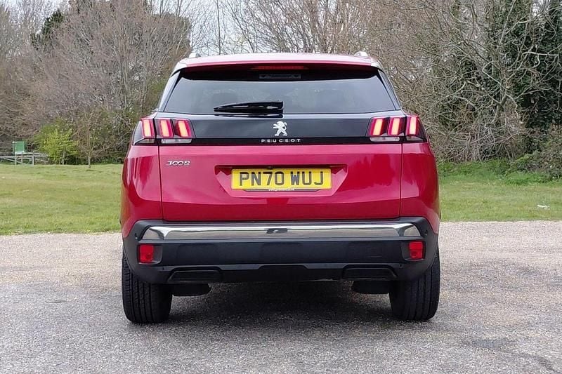 Used Peugeot 3008 Allure 129 HP (94 kW) 2020 Red SUV