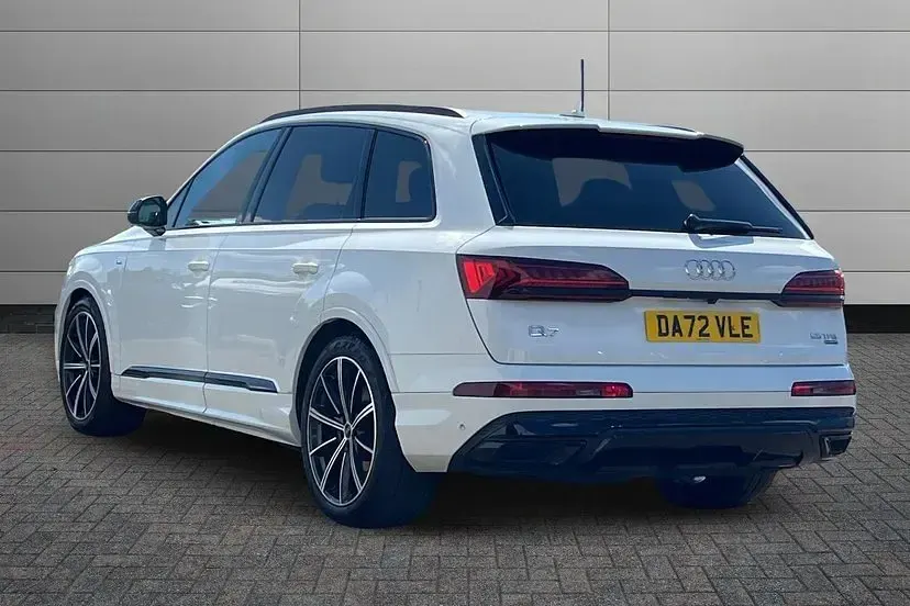 Used Audi Q7 Black Edition 340 HP (250 kW) 2022 White SUV