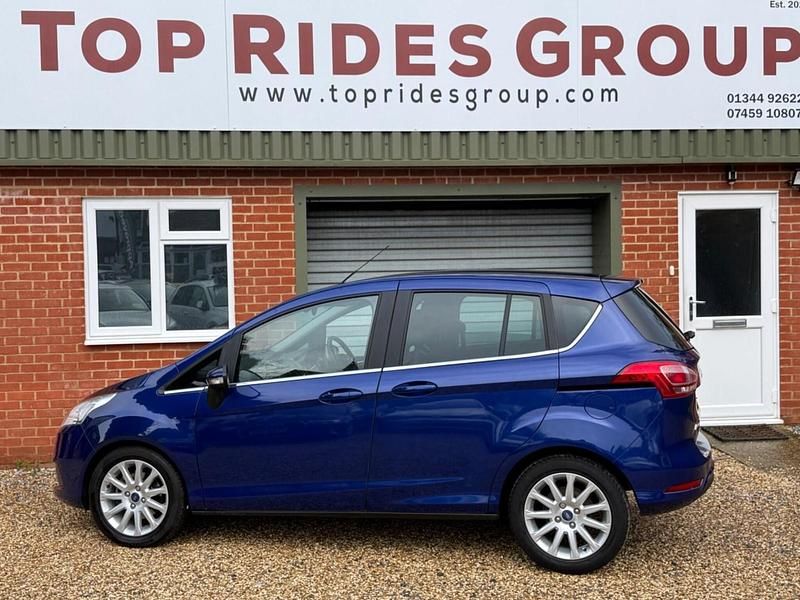Used Ford B-MAX Zetec 105 HP (77 kW) 2016 Blue MPV