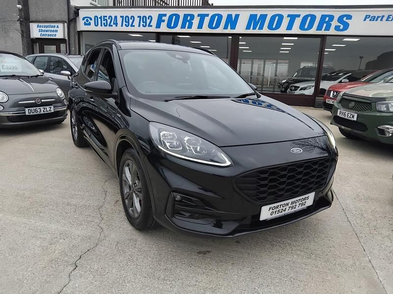 Begagnad Ford Kuga ST-Line 2022 Svart SUV