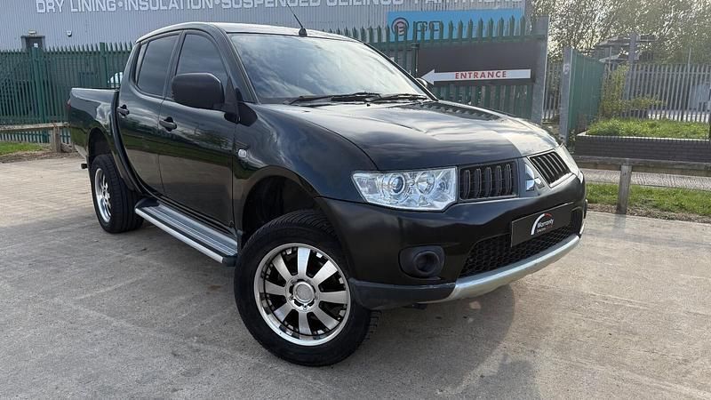 Black Used 2013 Mitsubishi L200 Pickup | £6,995 (Expensive) - Image 1/4