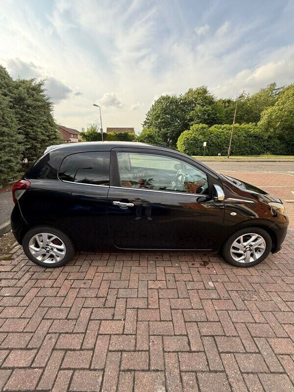 Black Used 2014 Peugeot 108 Hatchback | £2,695 (Good price) - Image 1/4
