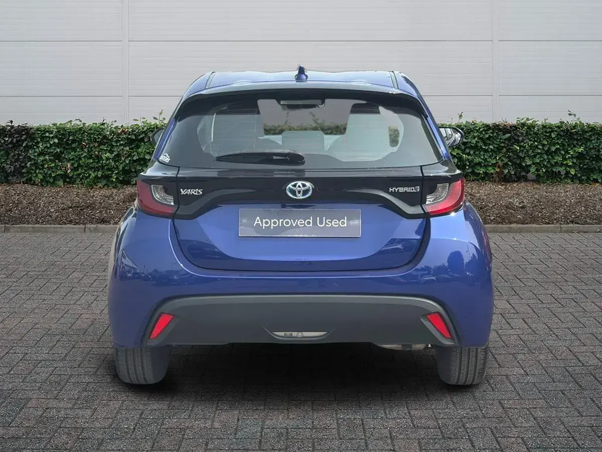 Used Toyota Yaris 2023 Blue Hatchback