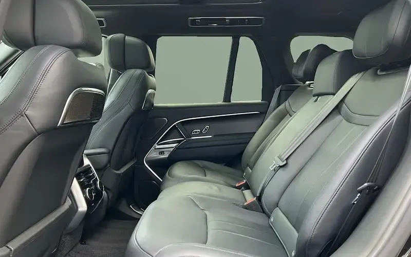 Used Land Rover Range Rover Autobiography 551 HP (405 kW) 2026 SUV