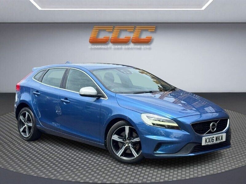 Blue Used 2016 Volvo V40 R-Design Estate | £7,480 (Fair price) - Image 1/2