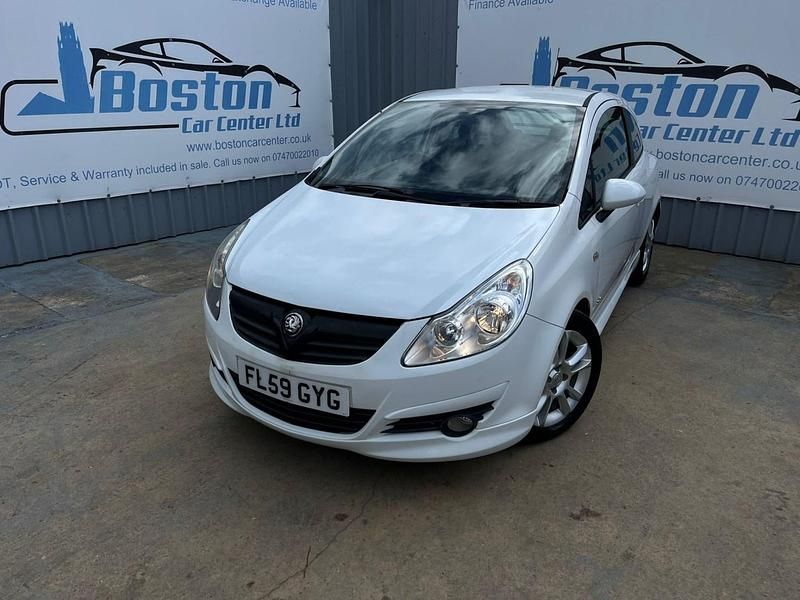 Used Vauxhall Corsa 2009 White Hatchback