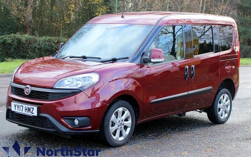Used 2019 Fiat Doblò Lounge MPV | £10,450 (Fair price) - Image 1/4