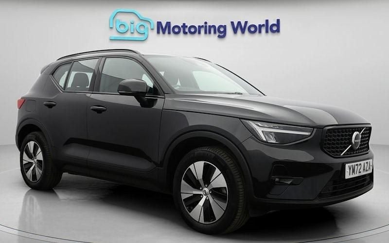 Used 2024 Volvo XC40 Plus SUV | £25,300 (Good price) - Image 1/4