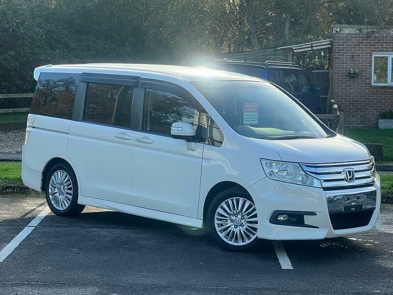 Black Used 2021 Honda Stepwgn MPV | £8,500 (Good price) - Image 1/4