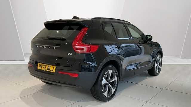 Used Volvo XC40 Plus 197 HP (144 kW) 2025 Onyx black SUV