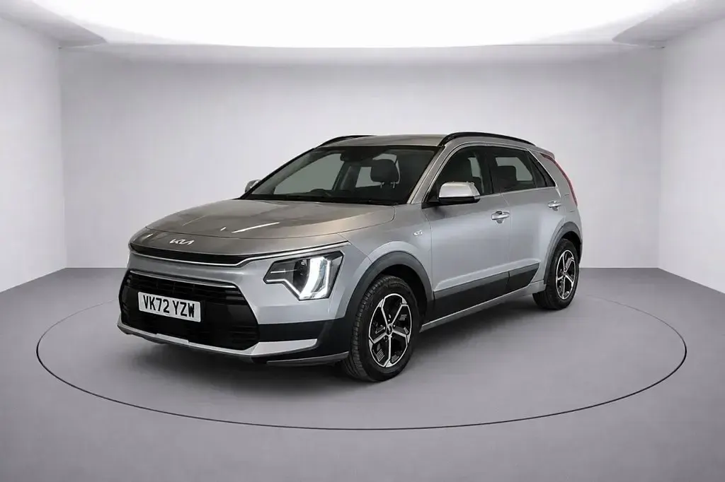 Gebraucht Kia Niro 139 PS (102 kW) 2023 Grau SUV