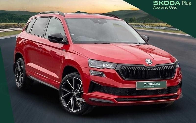 Used 2025 Skoda Karoq SportLine SUV | £23,774 (Good price) - Image 1/4