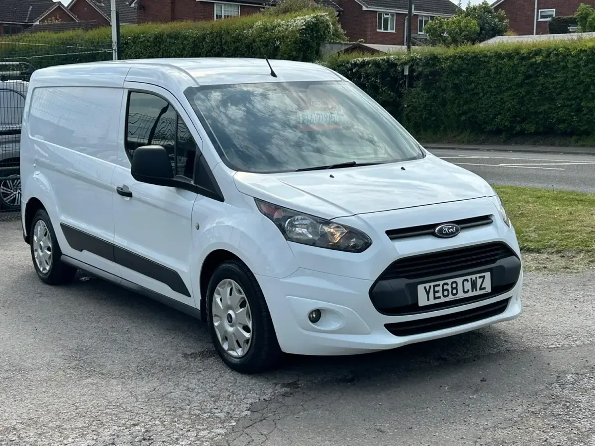 Second-hand Ford Transit Connect Trend 100 CP (73 kW) 2018 Alb Monovolum