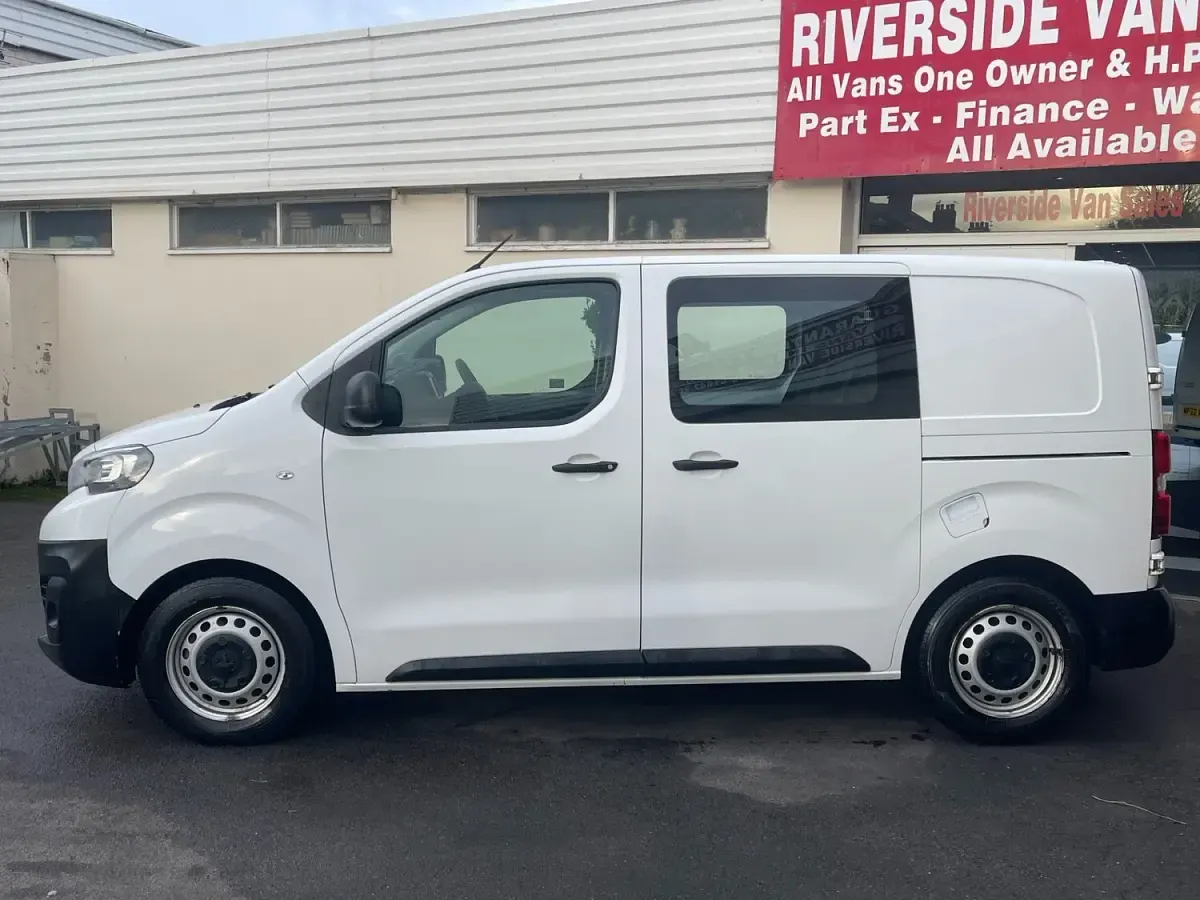Used Peugeot Expert 100 HP (73 kW) 2020 White Van