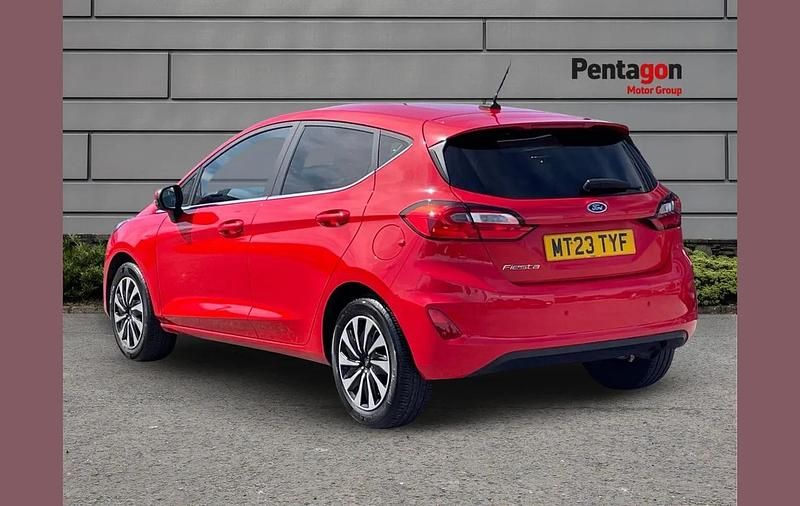 Used Ford Fiesta Titanium 99 HP (72 kW) 2023 Red Hatchback