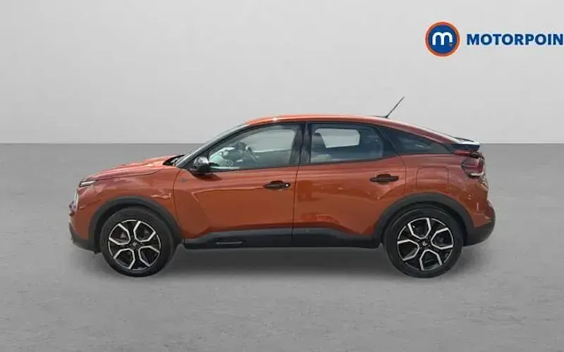 Używany Citroën e-C4 100 kW (136 KM) 2023 Brązowy Hatchback