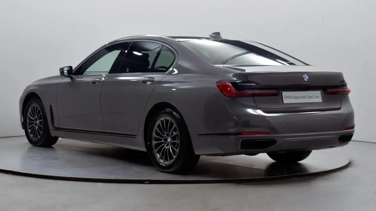 Usado BMW 740 Comfort Edition 335 CV (246 kW) 2020 Gris Berlina