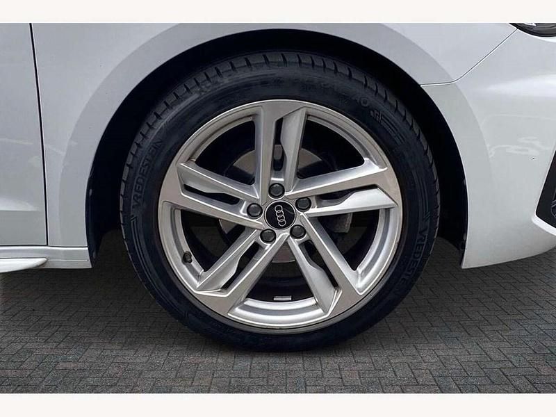 Used Audi A1 S-Line 95 HP (69 kW) 2023 White Hatchback