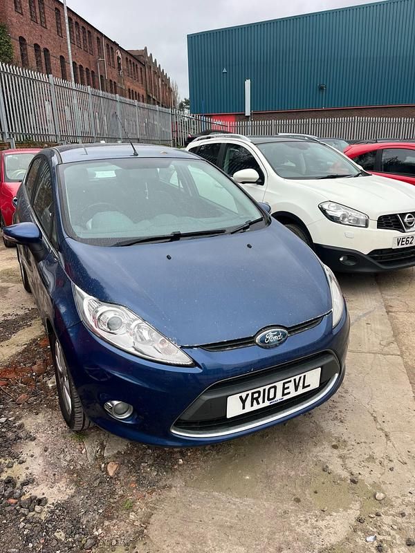 Used Ford Fiesta Zetec 70 HP (51 kW) 2010 Blue Hatchback