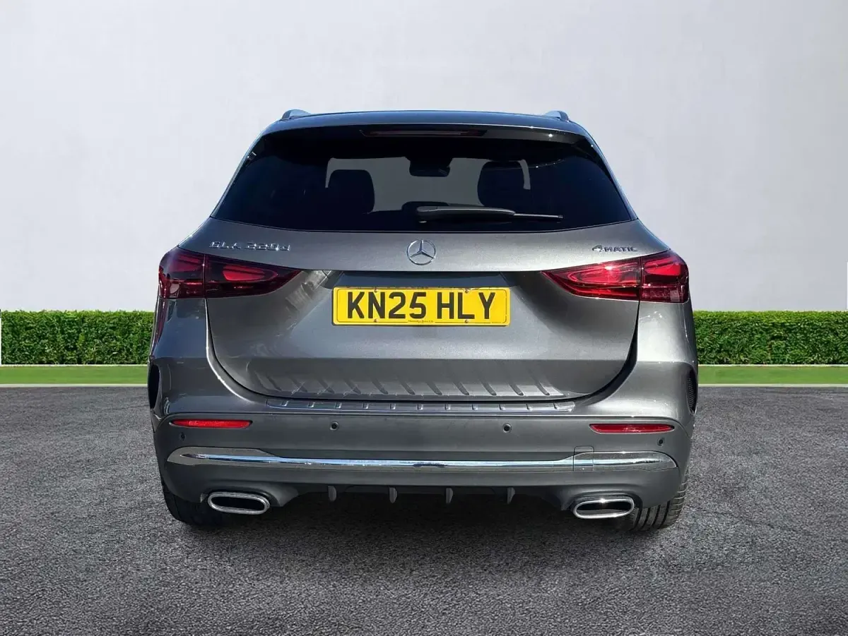 Used Mercedes GLA220 AMG Line Premium Plus 190 HP (139 kW) 2025 Grey SUV