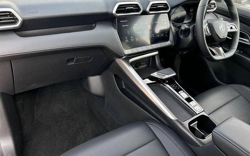 Used MG ZS Trophy 196 HP (144 kW) 2024 Silver Sedan