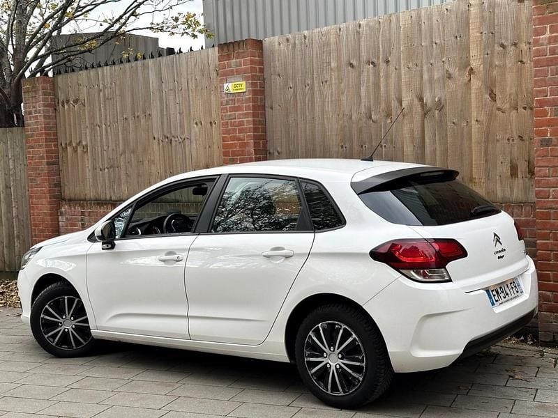 Used Citroën C4 Feel 2017 White Hatchback