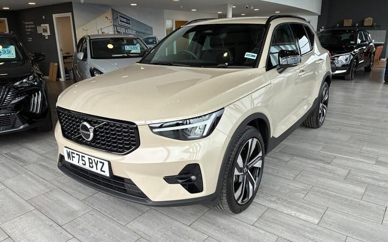 Usado Volvo XC40 Plus 197 HP (144 kW) 2026 SUV