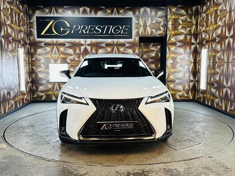 Used Lexus UX Sport Line 184 HP (135 kW) 2019 White SUV